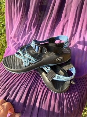 Chaco women’s Blue & Black Striped Sport Sandals